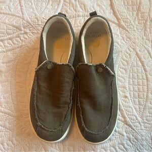 Vionic Men's Olive Casual Slip-Ons